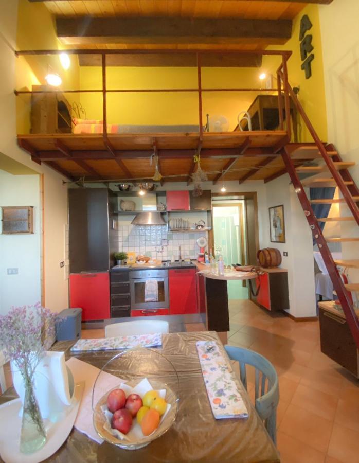 Ca' Tomassino Holiday Apartments Урбино Экстерьер фото