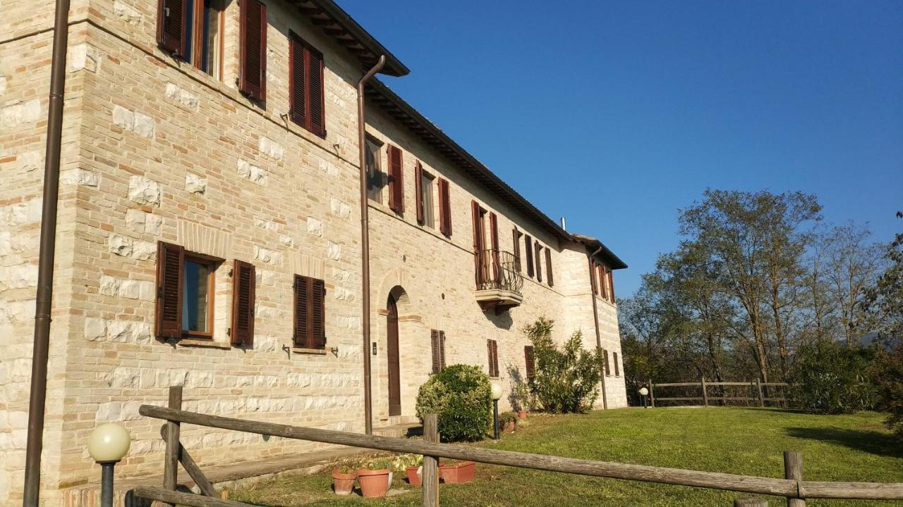 Ca' Tomassino Holiday Apartments Урбино Экстерьер фото