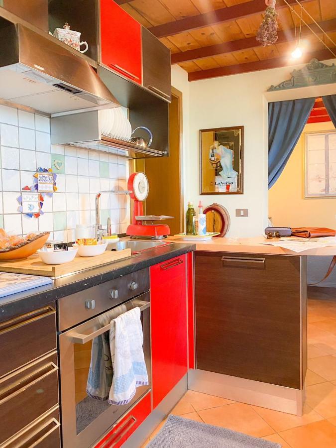 Ca' Tomassino Holiday Apartments Урбино Экстерьер фото