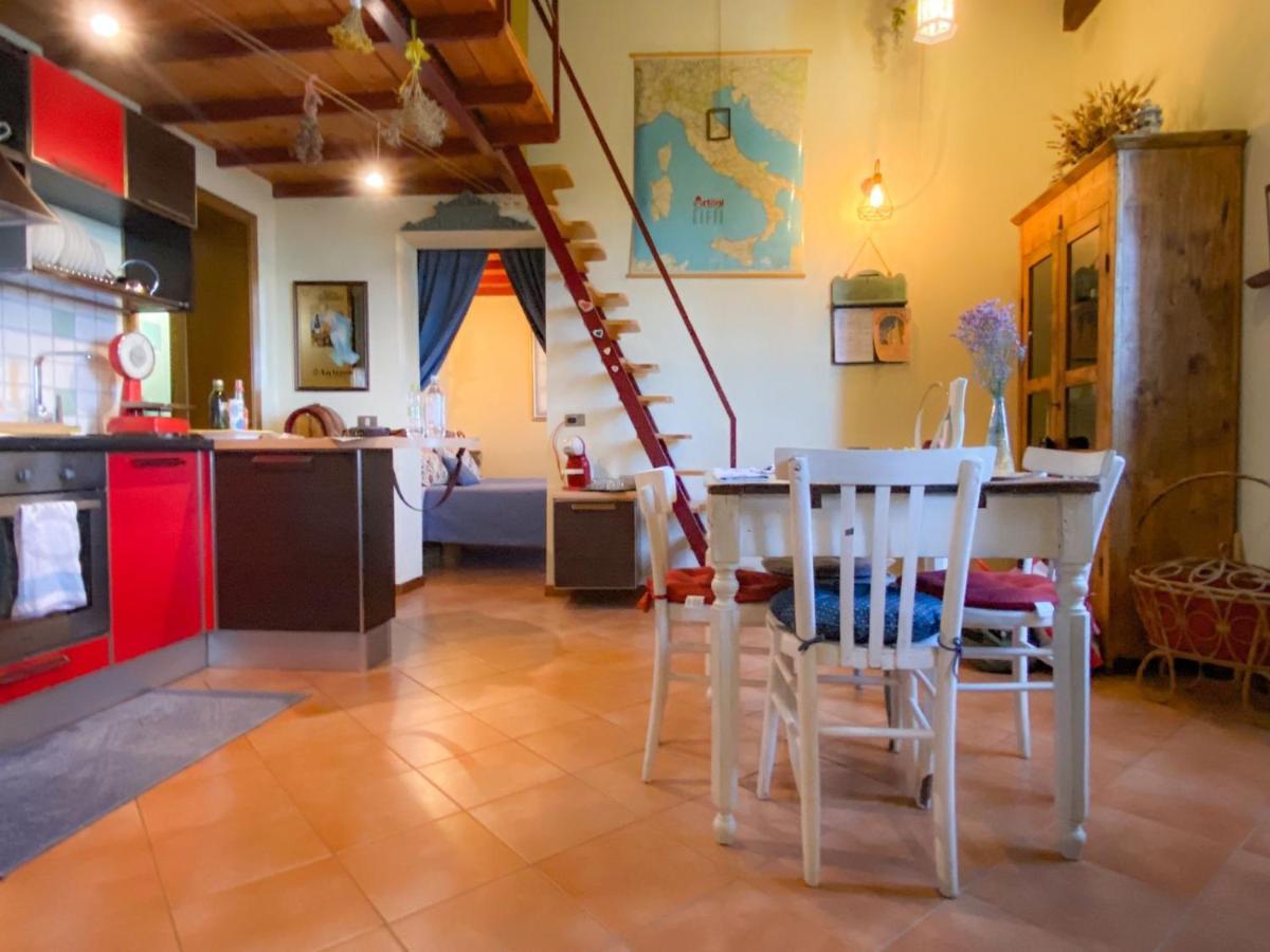 Ca' Tomassino Holiday Apartments Урбино Экстерьер фото